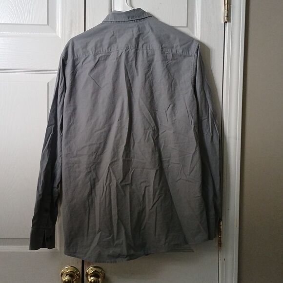 Claiborne gray long sleeve button down business casual  shirt Sz M EUC - Picture 5 of 7